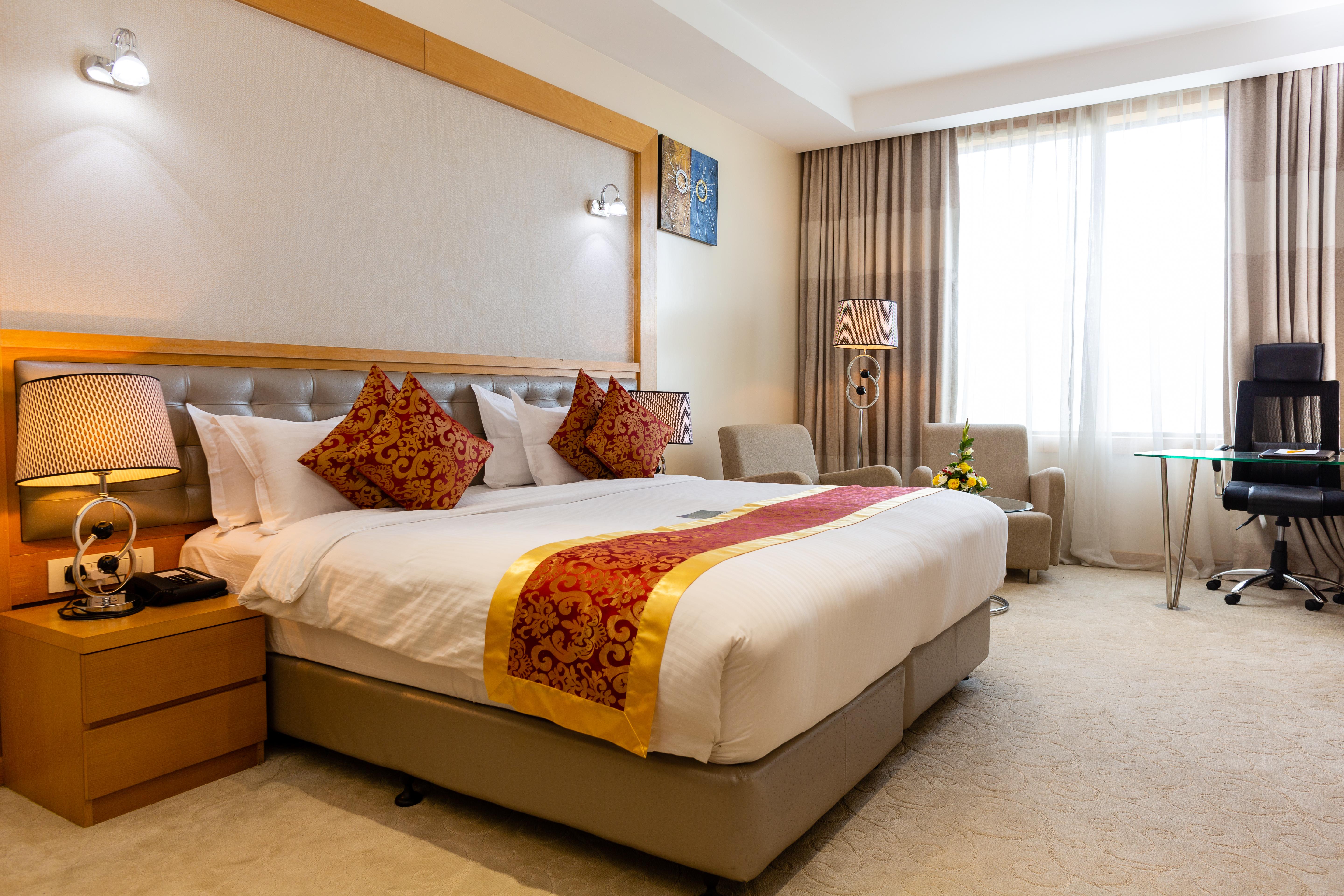 Hotel Golden Tulip Westlands 5*