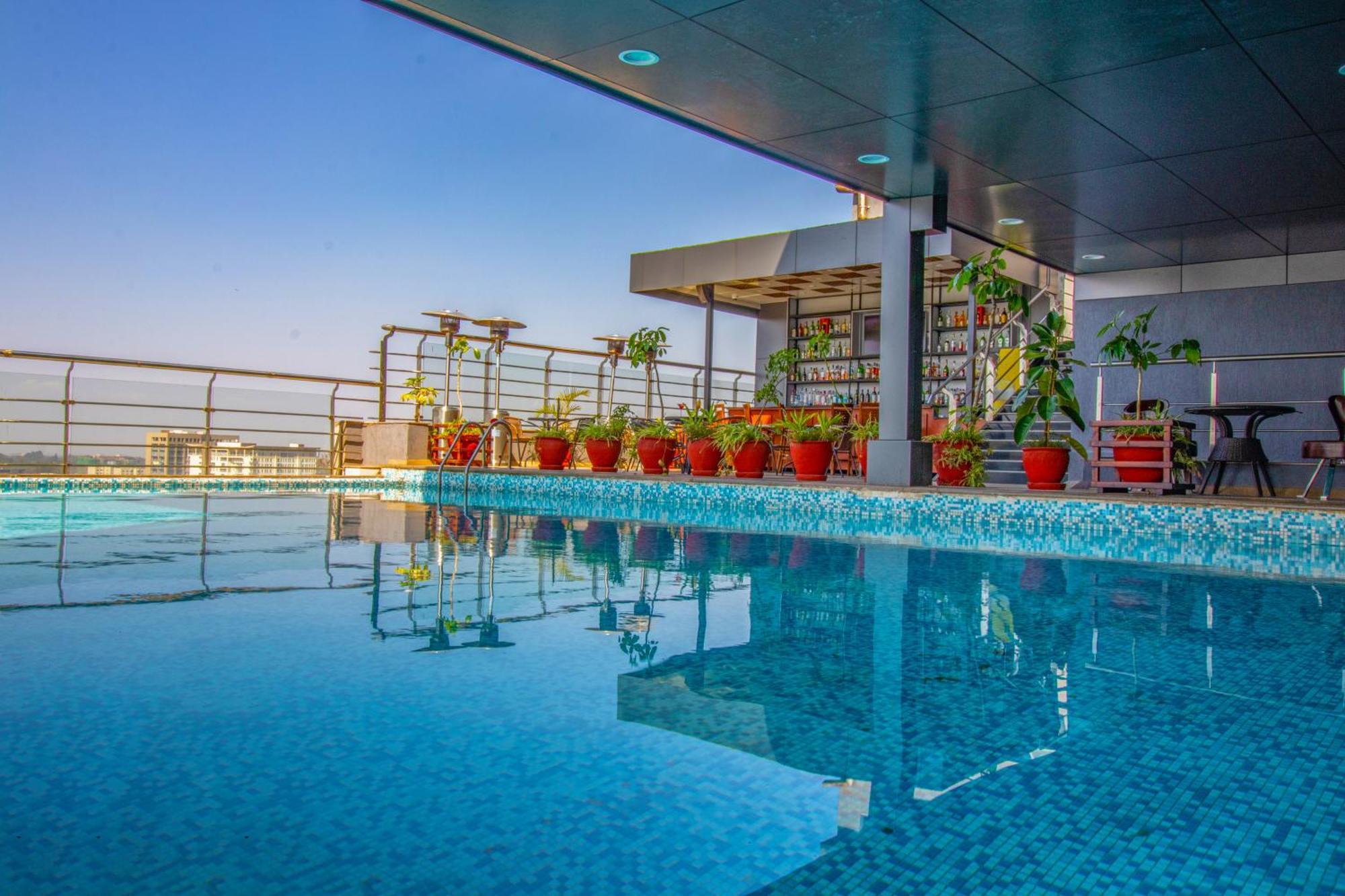 Golden Tulip Westlands Отель 5*
