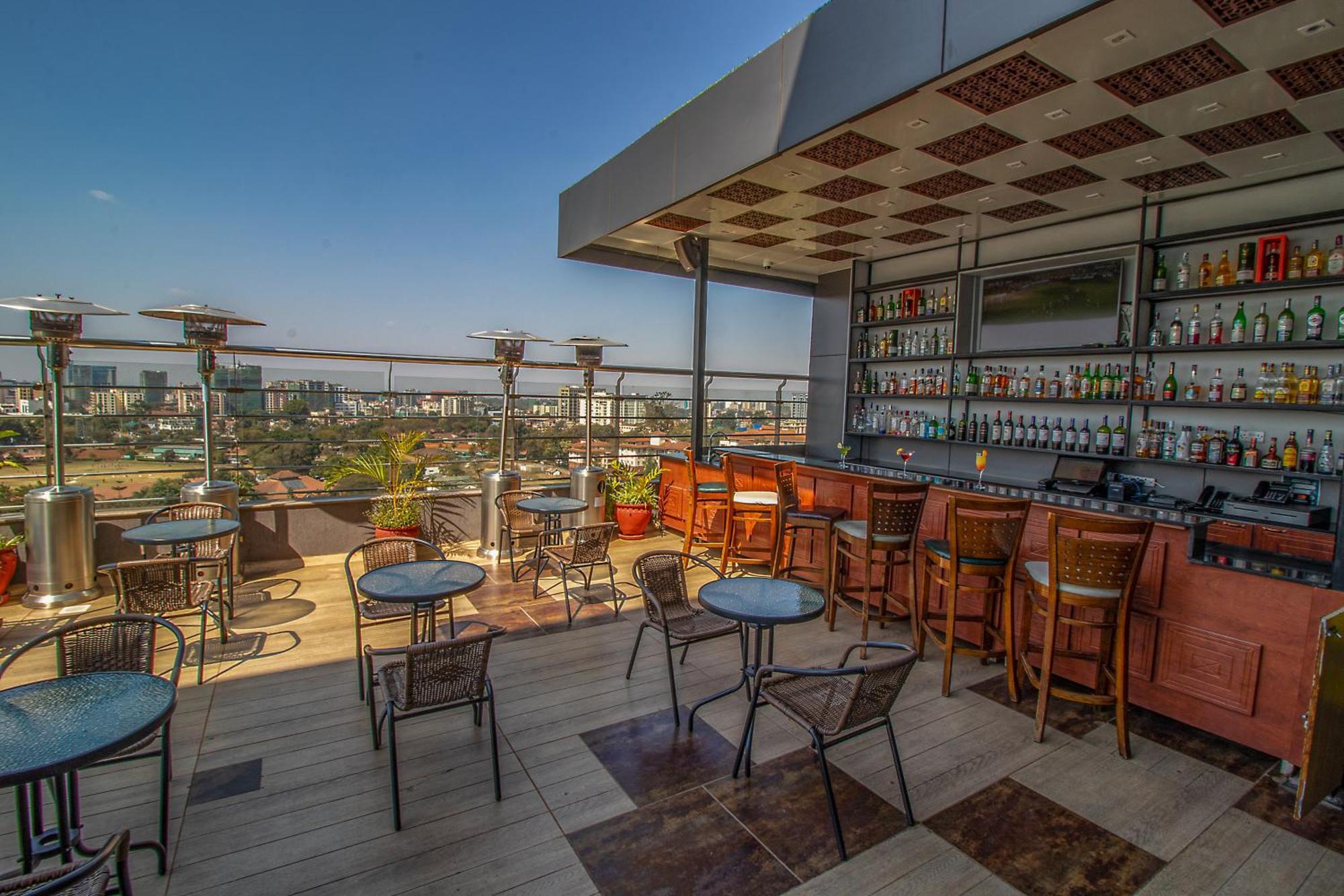 Отель Golden Tulip Westlands